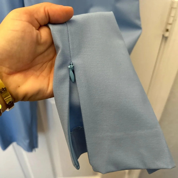 ! St John light blue wool pants with zipper ankle sz M - Picture 6 of 6